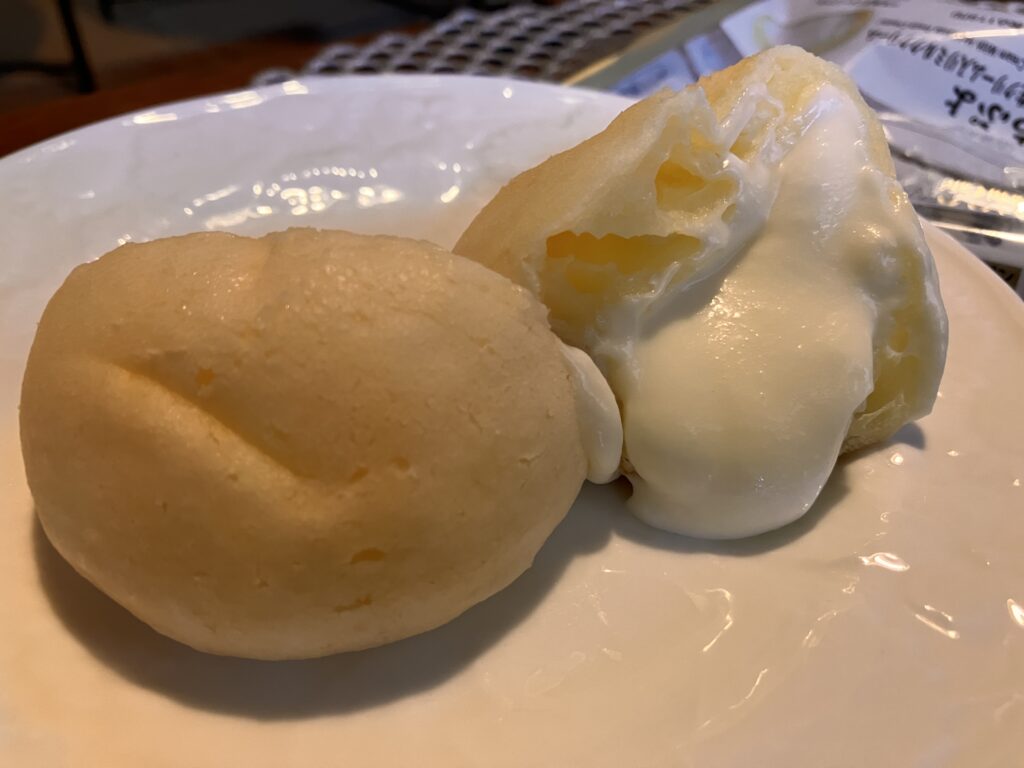 ローソンもちぷよ 北海道産クリーム入りミルククリーム実食