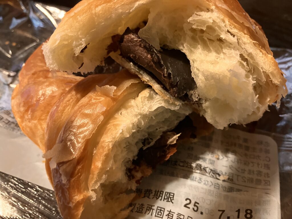 ローソン「推しパンチョコクロワッサン」実食
