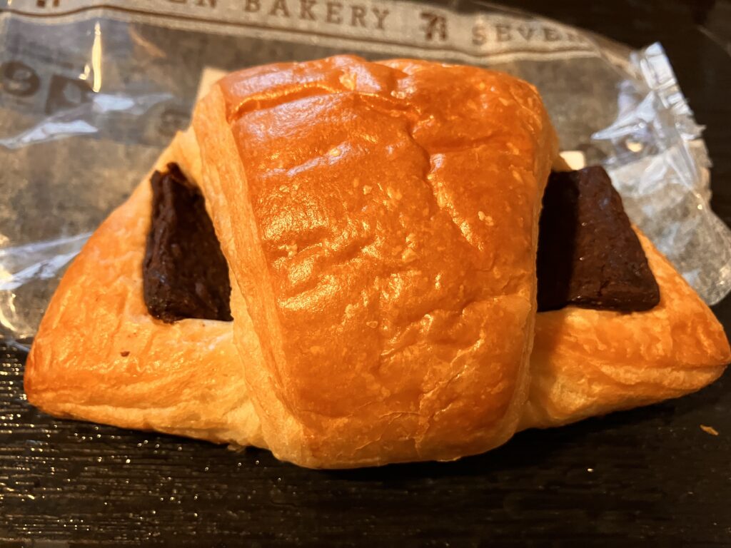 セブンイレブンチョコクロワッサン