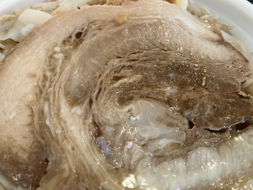 セブンイレブン豚ラーメンのチャーシュー