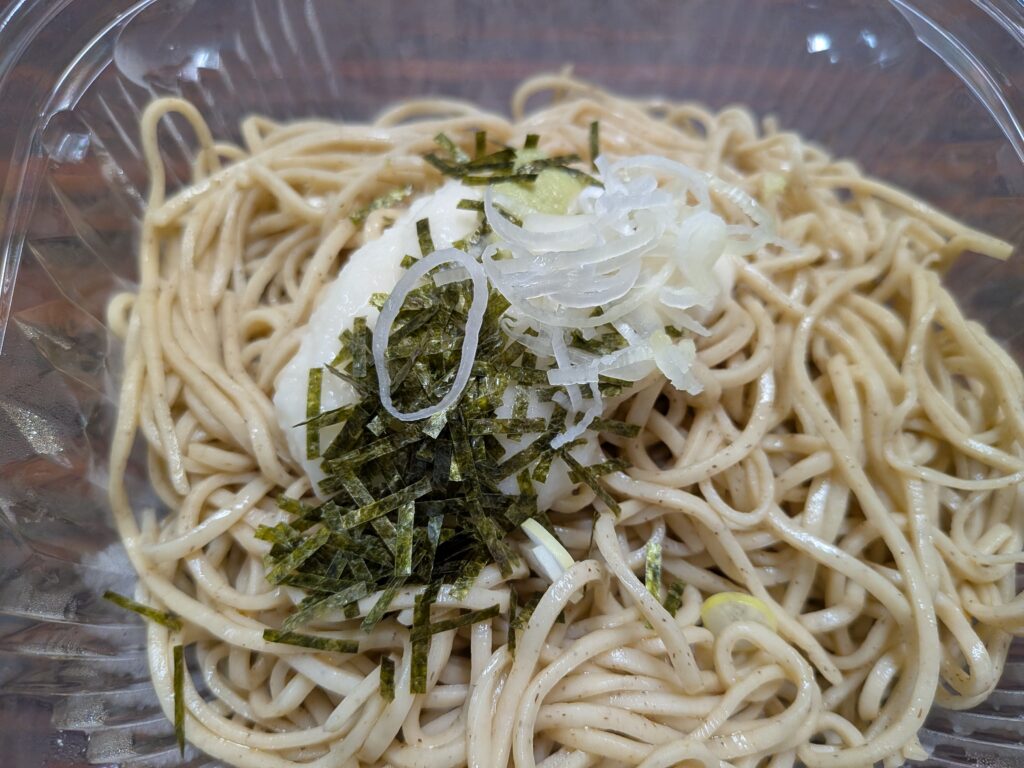NEW　Days　冷しとろろそばの海苔ととろろ